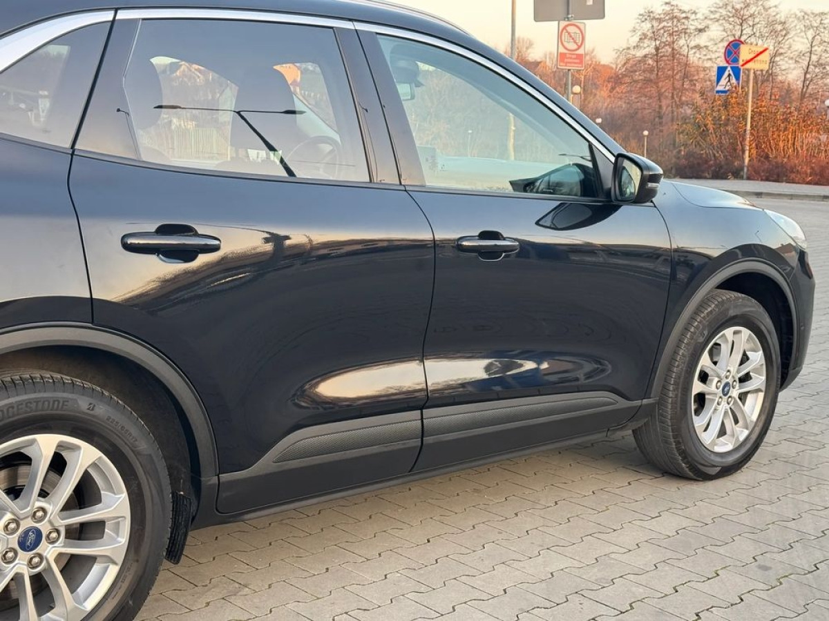 Mobil SUV Ford Kuga Ford 2.0 EcoBlue AWD Titanium X Kamery: gambar 12