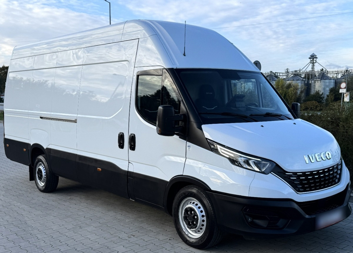 Iveco Daily L4H3 3.0 180KM Hi-matic LED KAMERA Bezwypadkowy Salon PL FV23 - Van panel: gambar 3 Iveco Daily L4H3 3.0 180KM Hi-matic LED KAMERA Bezwypadkowy Salon PL FV23 - Van panel: gambar 3