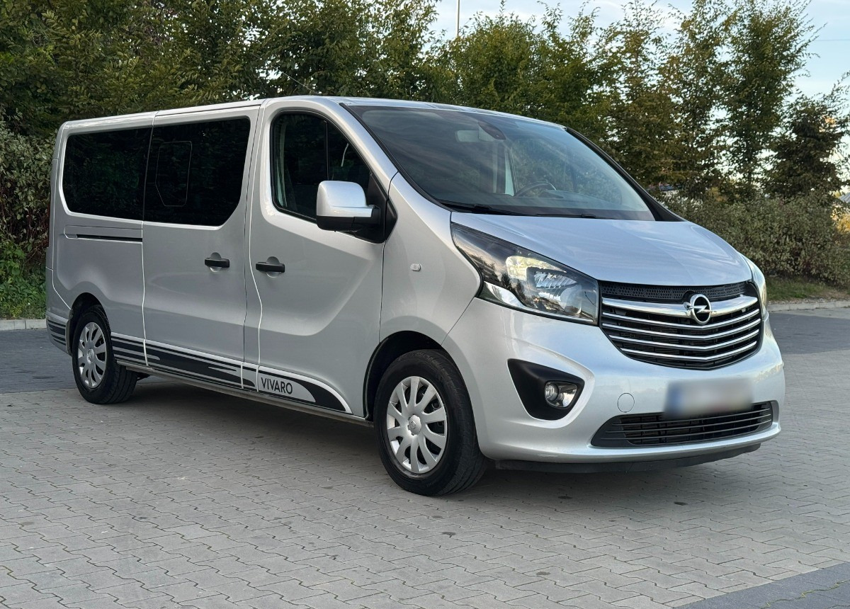 Opel Vivaro 1.6 DCI 145KM 9 osobowy Nawiewy góra dół DOINWESTOWANY Super stan - Station wagon: gambar 2 Opel Vivaro 1.6 DCI 145KM 9 osobowy Nawiewy góra dół DOINWESTOWANY Super stan - Station wagon: gambar 2