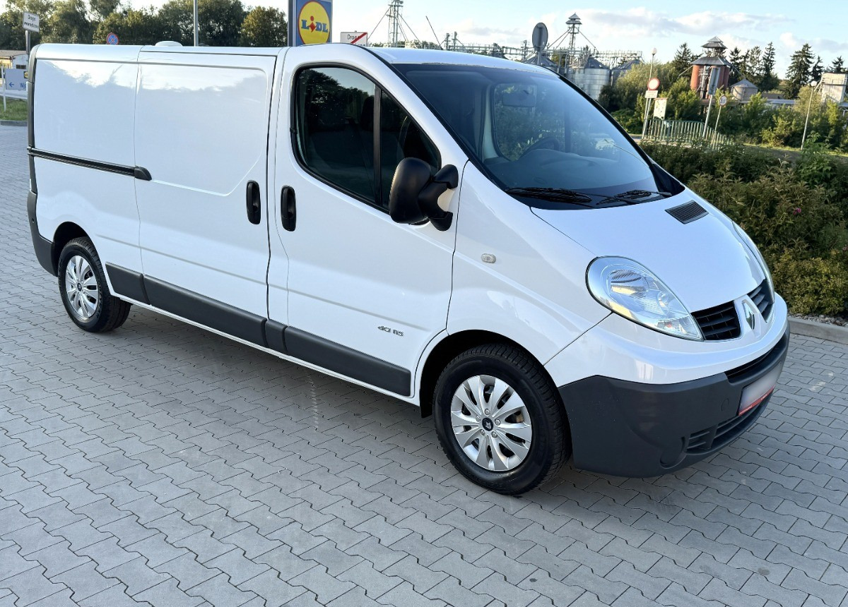 Renault Trafic 2.0 DCI 115KM LONG 2012 Rok Klimatyzacja Nawigacja BEZWYPADKOWY - Van panel: gambar 3 Renault Trafic 2.0 DCI 115KM LONG 2012 Rok Klimatyzacja Nawigacja BEZWYPADKOWY - Van panel: gambar 3