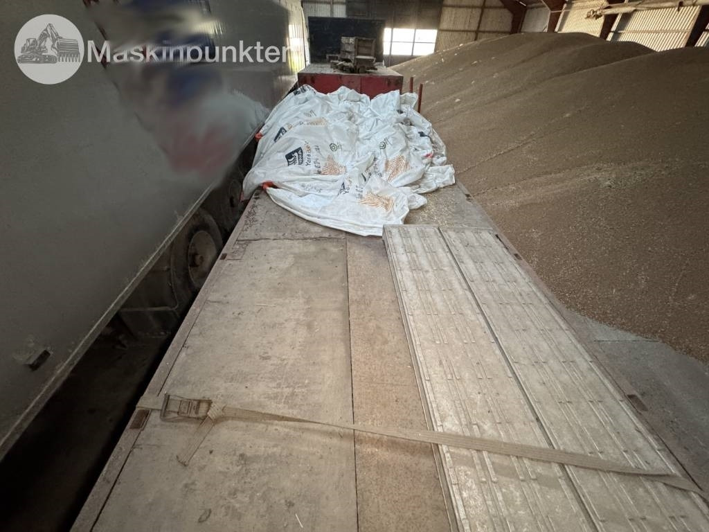 Broshuis E-2190 - Trailer low bed: gambar 5 Broshuis E-2190 - Trailer low bed: gambar 5