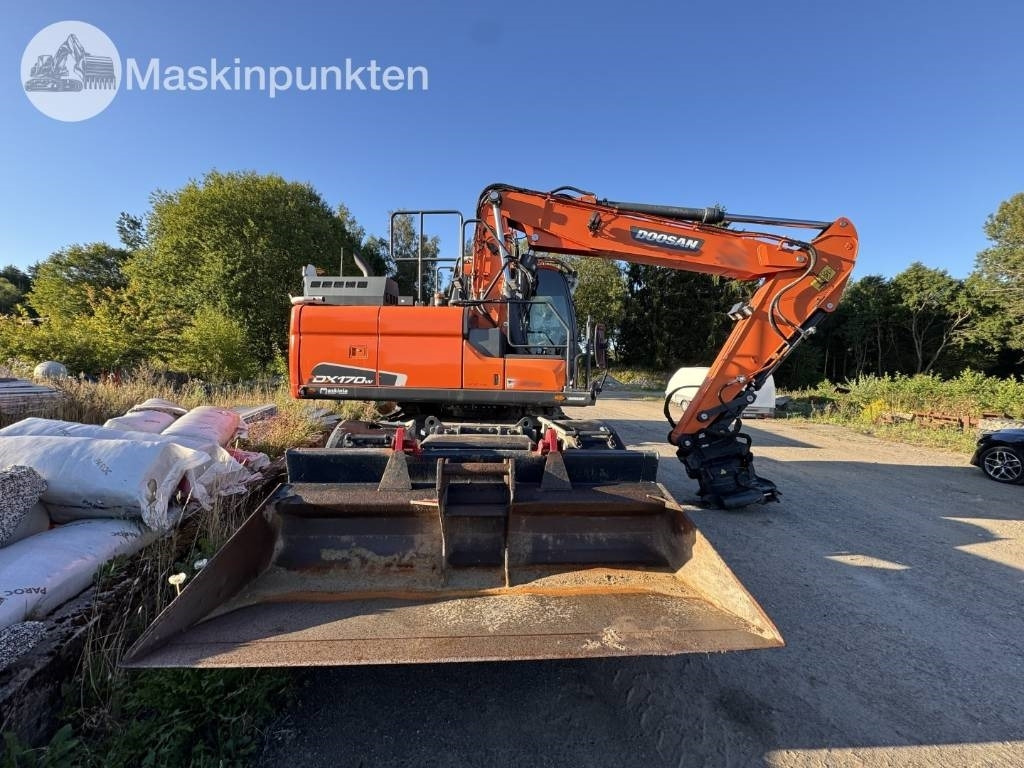 Doosan DX 170 W-5 + Tippvagn + Redskap - Ekskavator roda: gambar 4 Doosan DX 170 W-5 + Tippvagn + Redskap - Ekskavator roda: gambar 4