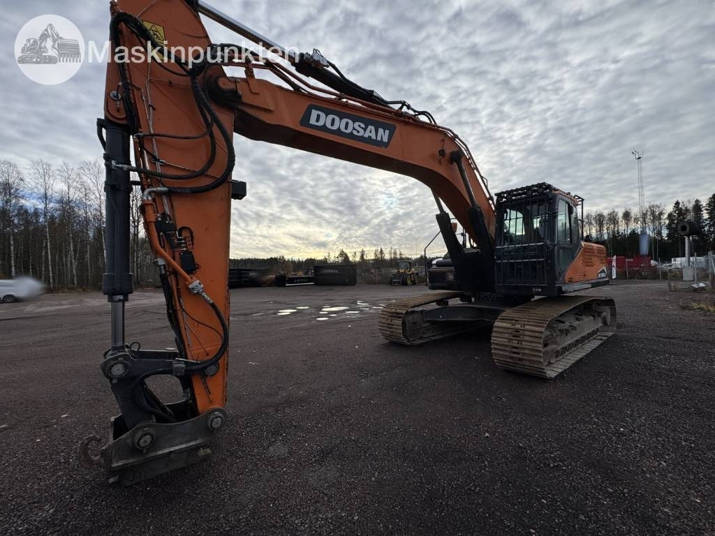 Doosan DX 300 LC - Ekskavator perayap: gambar 1 Doosan DX 300 LC - Ekskavator perayap: gambar 1