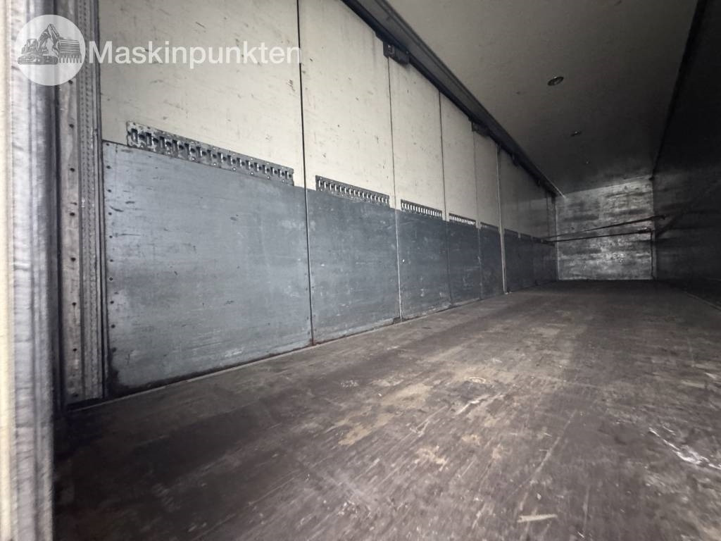 Trailer kotak tertutup Ekeri L4: gambar 36 Trailer kotak tertutup Ekeri L4: gambar 36