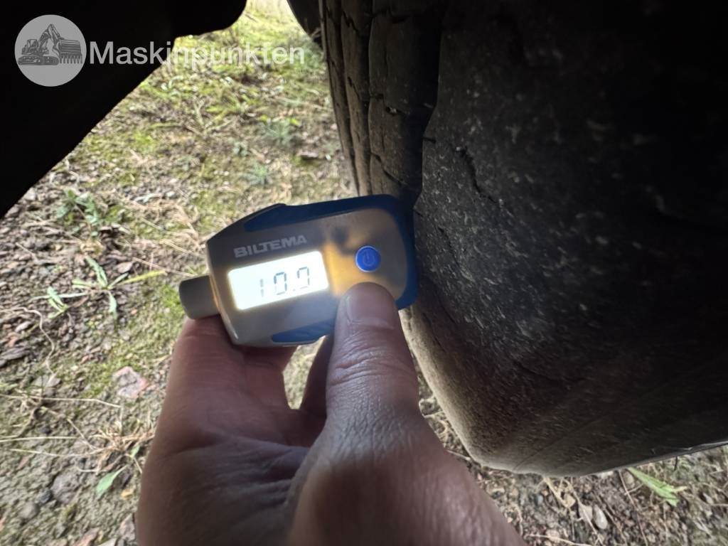 Trailer kotak tertutup Ekeri L4: gambar 29 Trailer kotak tertutup Ekeri L4: gambar 29