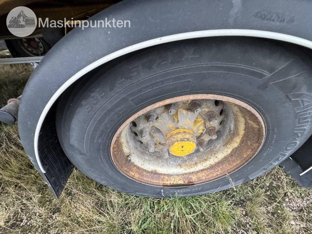 Trailer kotak tertutup Ekeri L4: gambar 10 Trailer kotak tertutup Ekeri L4: gambar 10