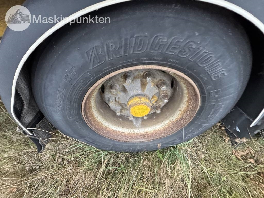 Trailer kotak tertutup Ekeri L4: gambar 17 Trailer kotak tertutup Ekeri L4: gambar 17