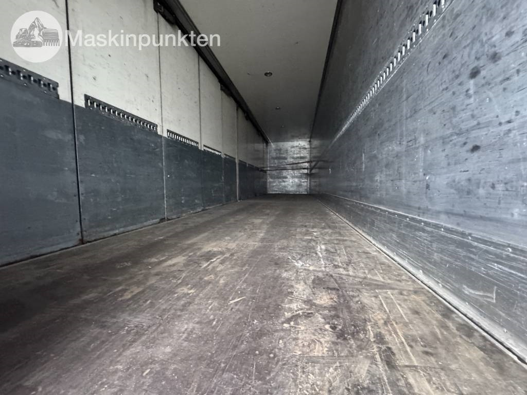 Trailer kotak tertutup Ekeri L4: gambar 35 Trailer kotak tertutup Ekeri L4: gambar 35