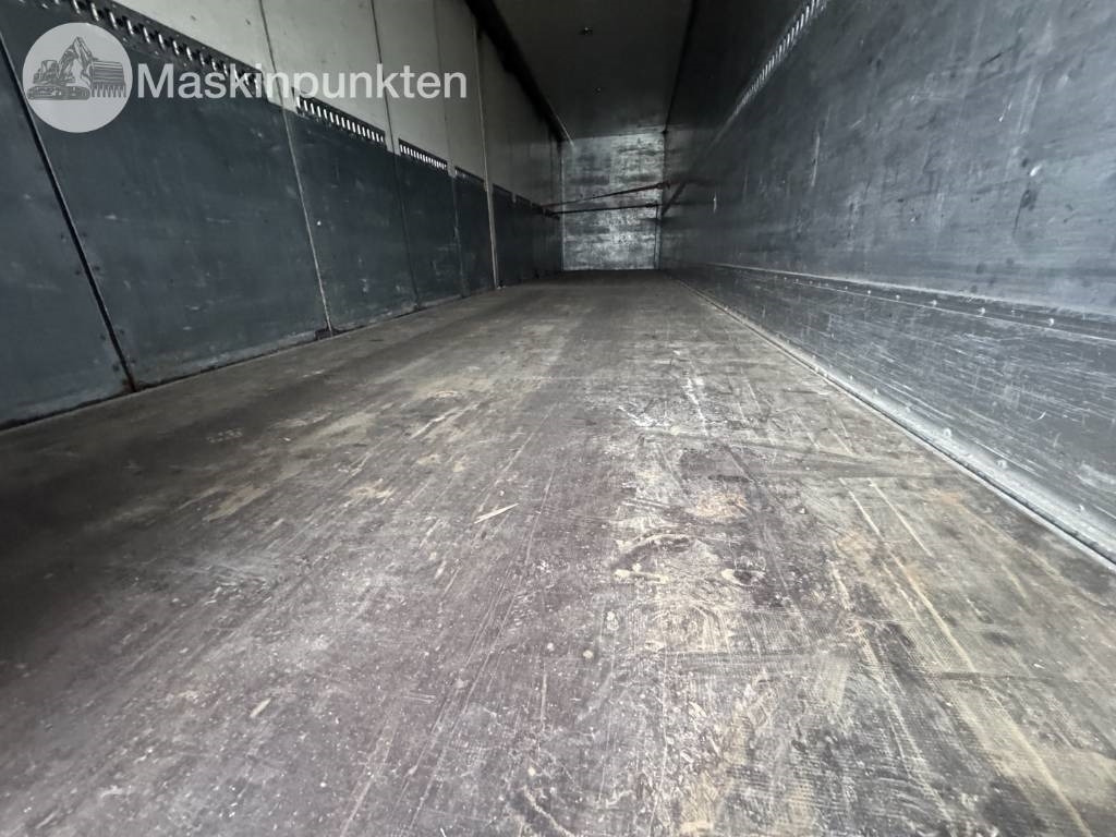 Trailer kotak tertutup Ekeri L4: gambar 38 Trailer kotak tertutup Ekeri L4: gambar 38