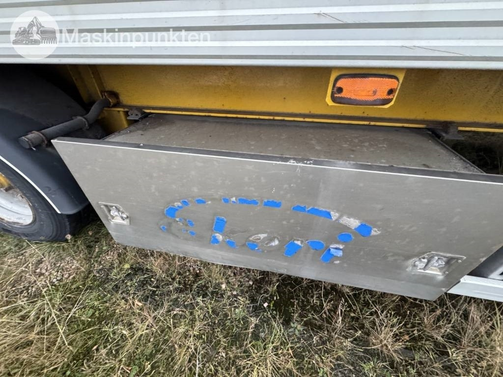 Trailer kotak tertutup Ekeri L4: gambar 13 Trailer kotak tertutup Ekeri L4: gambar 13