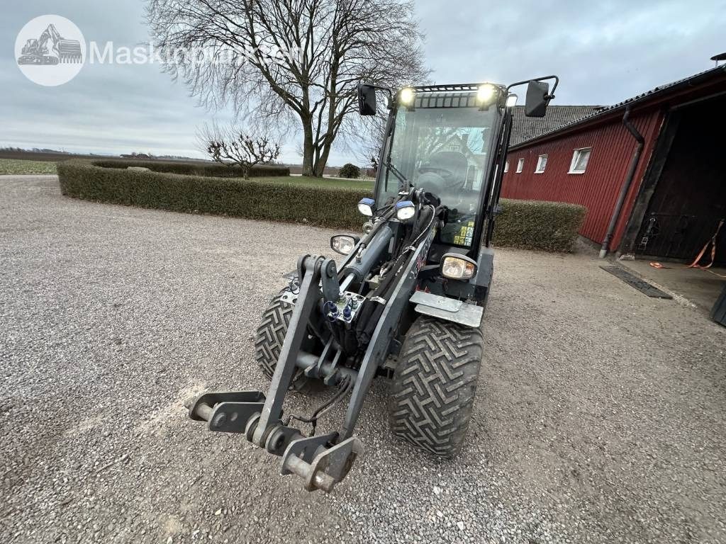 GiANT G 2700 X-tra HD - Wheel loader: gambar 2 GiANT G 2700 X-tra HD - Wheel loader: gambar 2