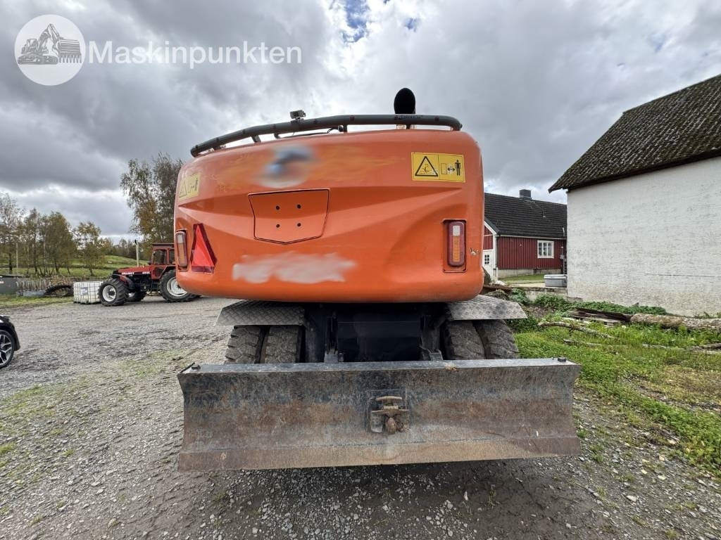 Hitachi ZX 140 W-3 - Ekskavator roda: gambar 3 Hitachi ZX 140 W-3 - Ekskavator roda: gambar 3