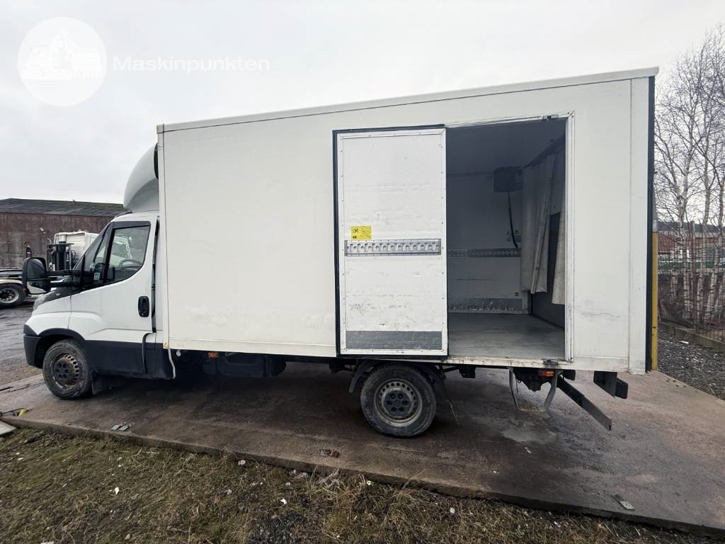 Iveco Daily 35 S16 - Van berpendingin: gambar 2 Iveco Daily 35 S16 - Van berpendingin: gambar 2