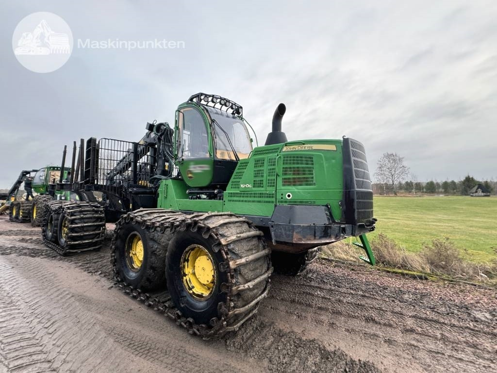 John Deere 1910 G - Forwarder: gambar 1 John Deere 1910 G - Forwarder: gambar 1