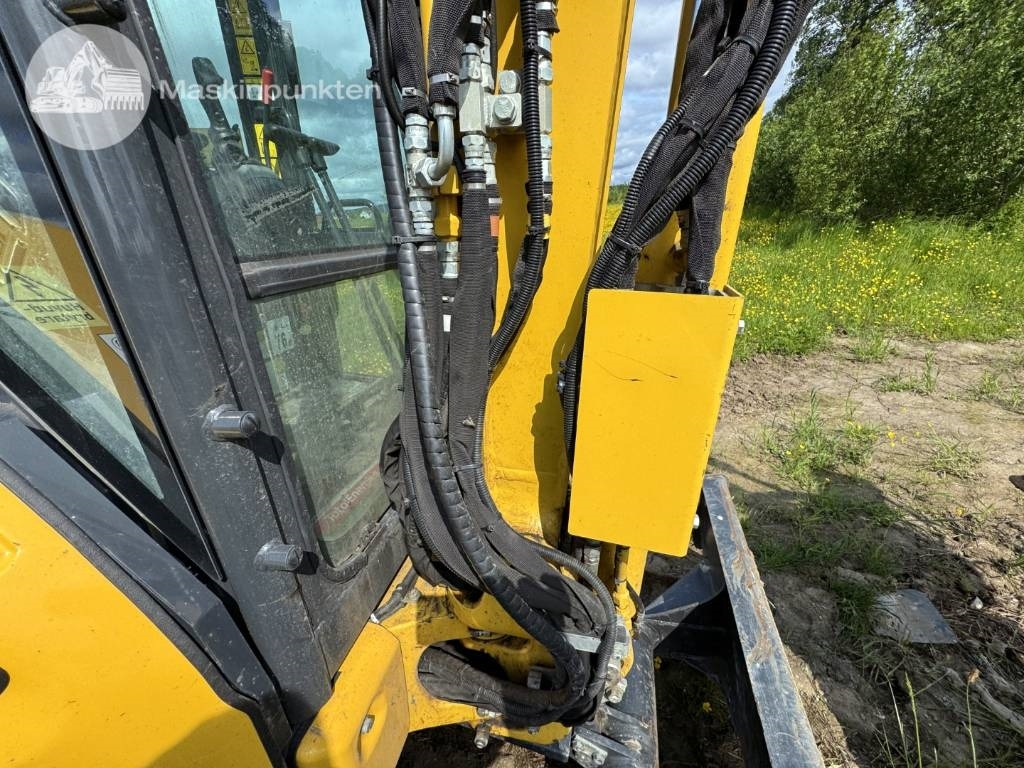 Ekskavator mini Komatsu PC 26 MR: gambar 38