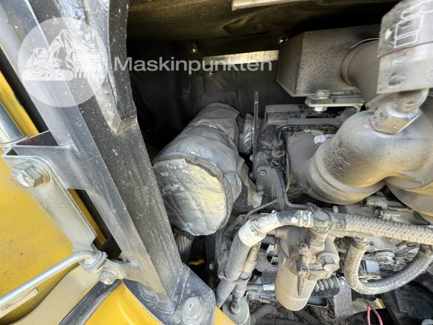 Ekskavator mini Komatsu PC 26 MR: gambar 32