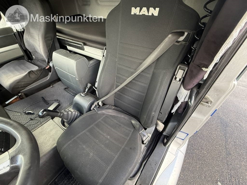 Truk pengangkut mobil MAN Biltransport: gambar 29