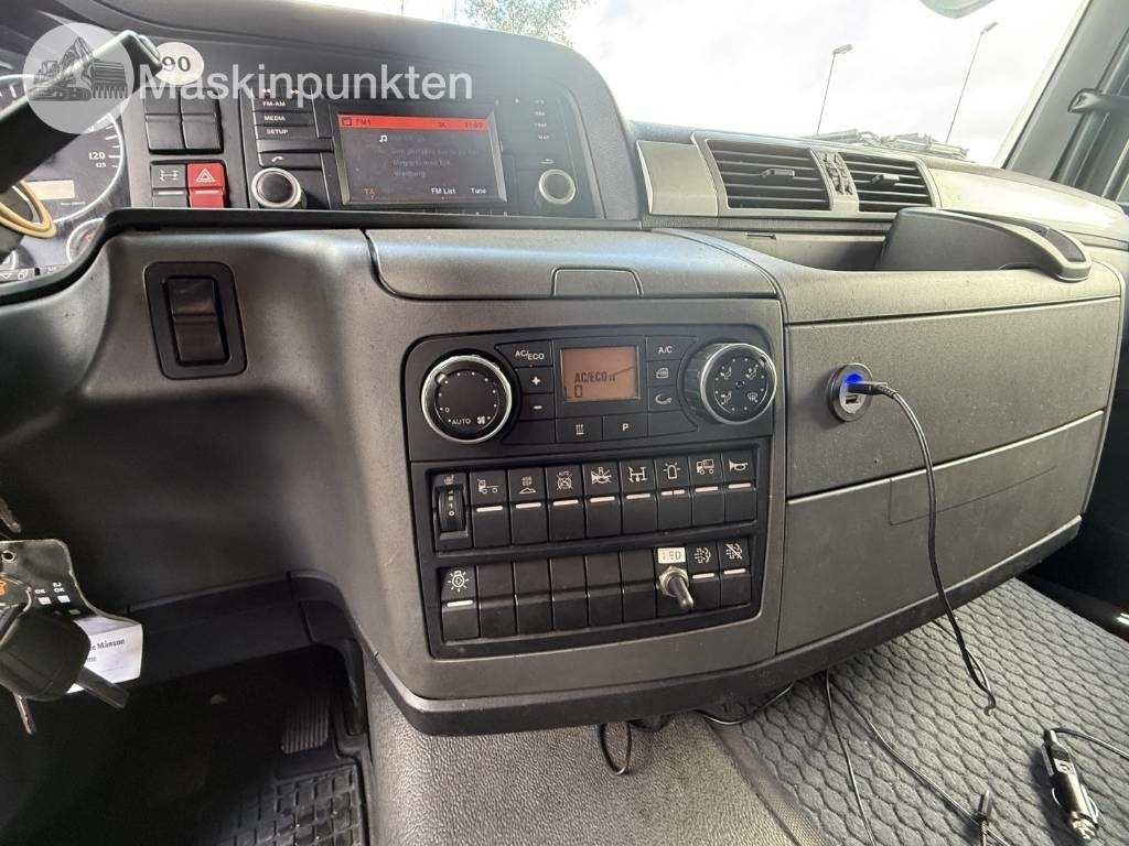 Truk pengangkut mobil MAN Biltransport: gambar 16