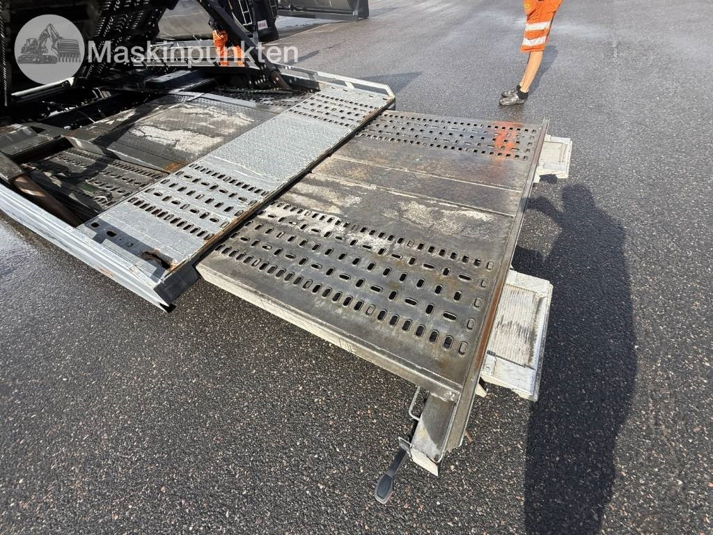 Truk pengangkut mobil MAN Biltransport: gambar 38