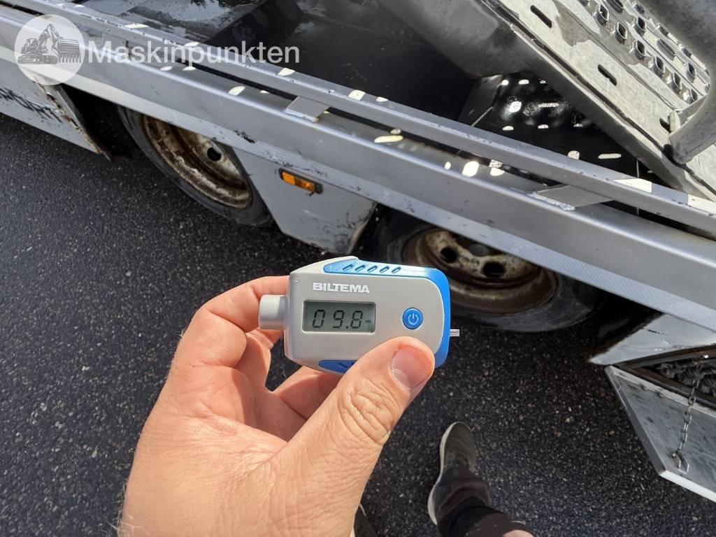 Truk pengangkut mobil MAN Biltransport: gambar 46