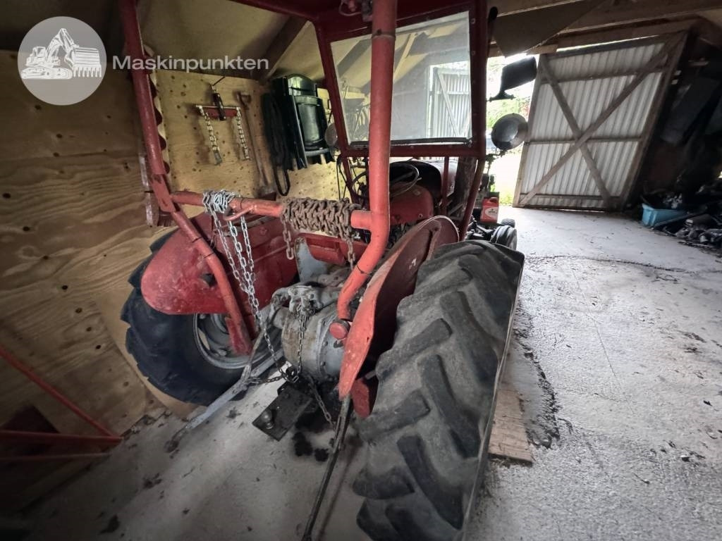 Massey Ferguson 35 - Traktor: gambar 3 Massey Ferguson 35 - Traktor: gambar 3
