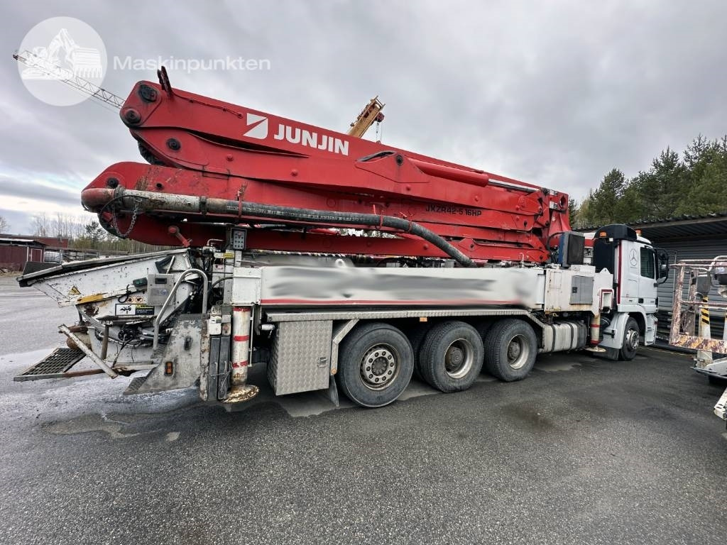 Mercedes-Benz 2651 L 8X4 Junjin jxzr42-5.16hp - Truk pengaduk beton: gambar 4 Mercedes-Benz 2651 L 8X4 Junjin jxzr42-5.16hp - Truk pengaduk beton: gambar 4