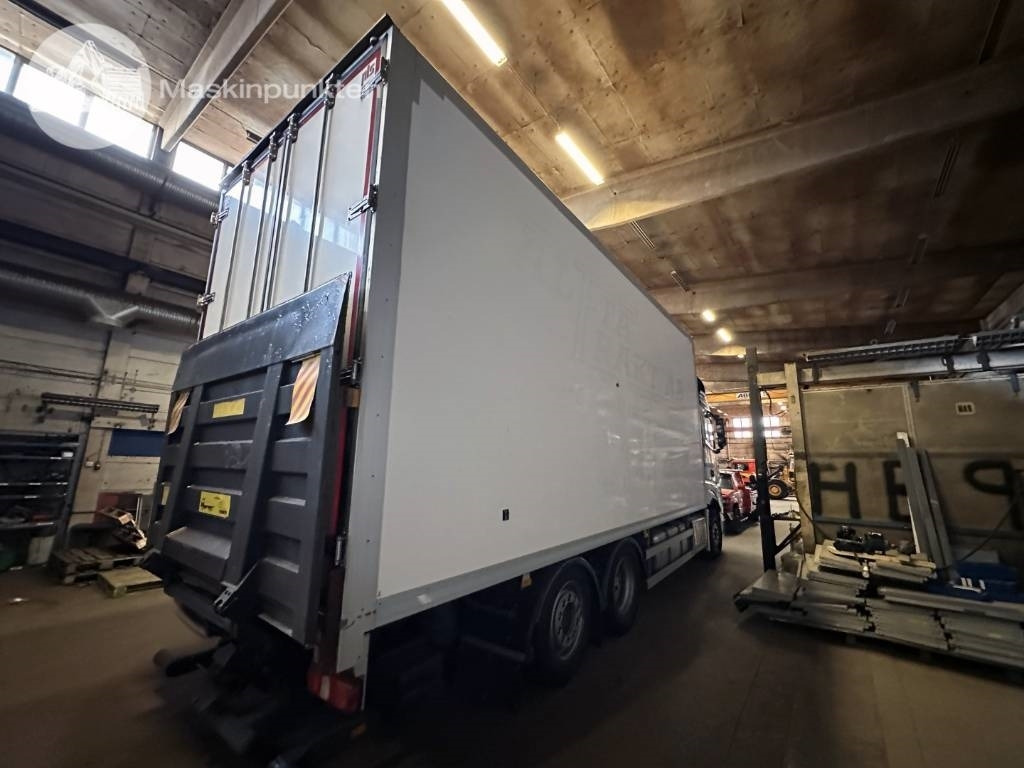 Mercedes-Benz Actros 2545 - Truk box: gambar 4 Mercedes-Benz Actros 2545 - Truk box: gambar 4