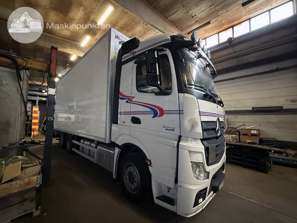 Mercedes-Benz Actros 2545 - Truk box: gambar 3 Mercedes-Benz Actros 2545 - Truk box: gambar 3