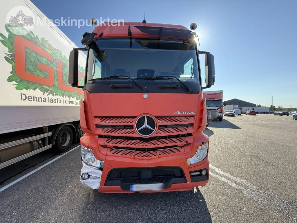 Mercedes-Benz Actros 2551 - Truk berpendingin: gambar 2 Mercedes-Benz Actros 2551 - Truk berpendingin: gambar 2