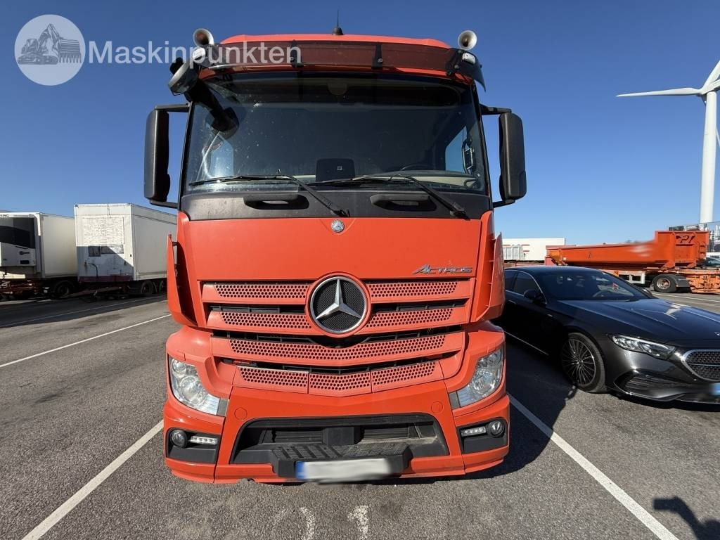 Mercedes-Benz Actros 2551 - Truk berpendingin: gambar 2 Mercedes-Benz Actros 2551 - Truk berpendingin: gambar 2
