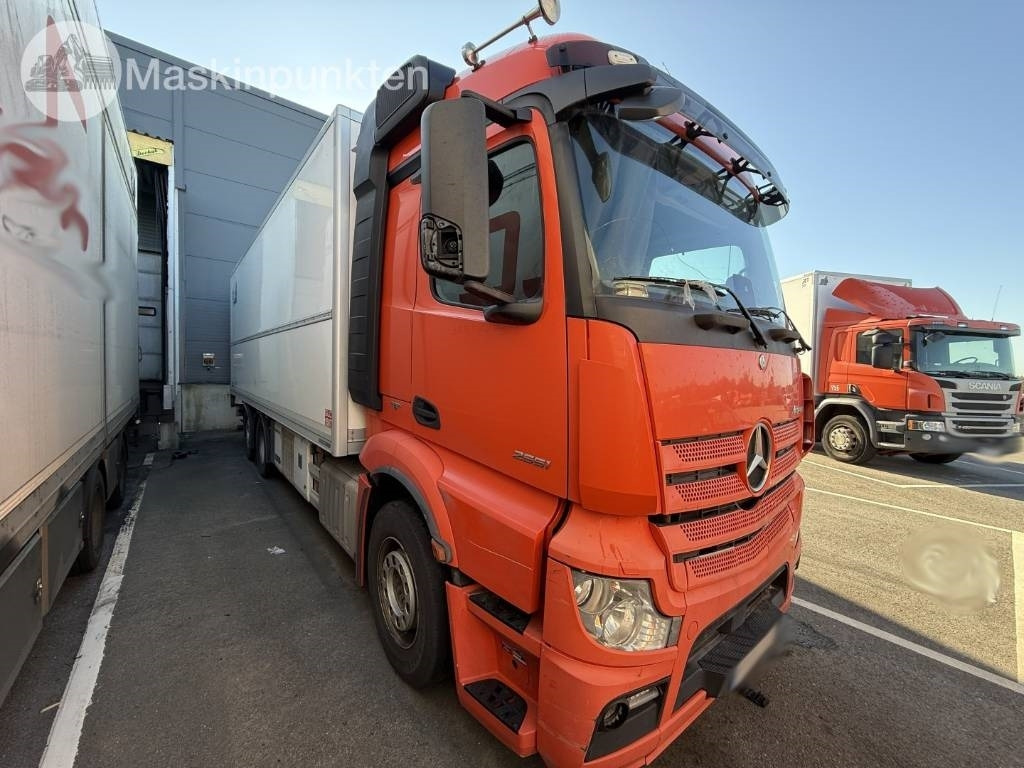 Mercedes-Benz Actros 2551 - Truk berpendingin: gambar 3 Mercedes-Benz Actros 2551 - Truk berpendingin: gambar 3