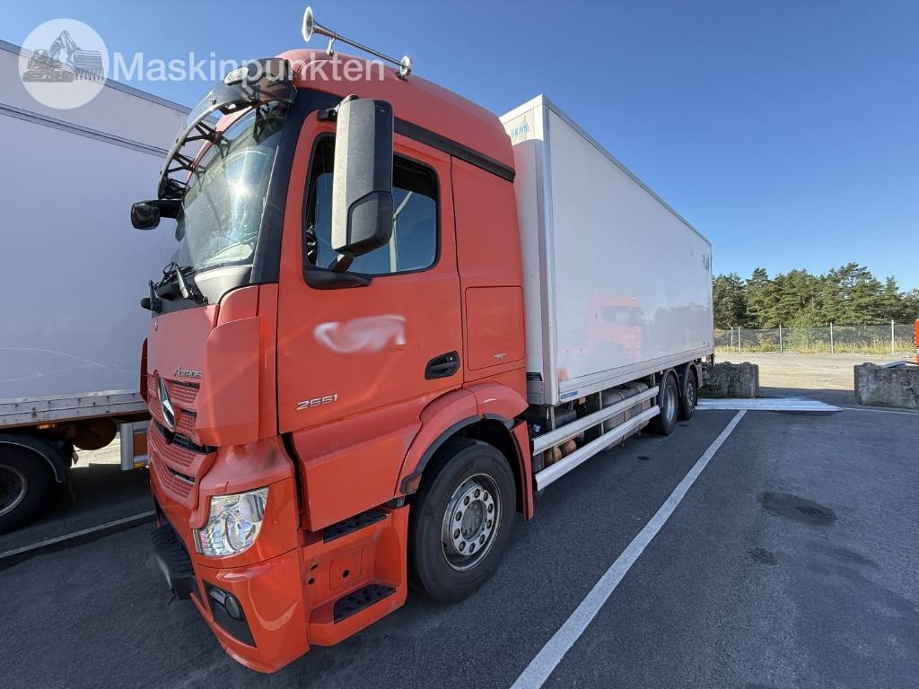 Mercedes-Benz Actros 2551 - Truk berpendingin: gambar 1 Mercedes-Benz Actros 2551 - Truk berpendingin: gambar 1