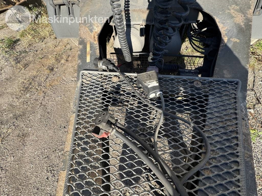 NTM APVD-52 - Dolly trailer: gambar 4 NTM APVD-52 - Dolly trailer: gambar 4