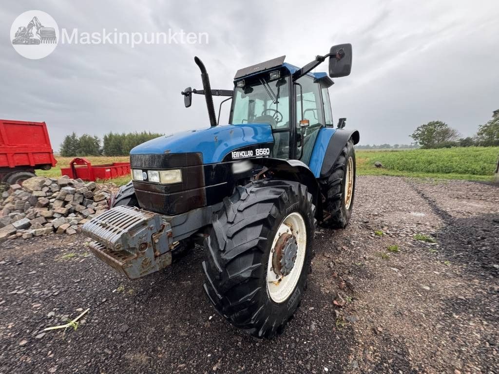 New Holland 8560 - Traktor: gambar 2 New Holland 8560 - Traktor: gambar 2