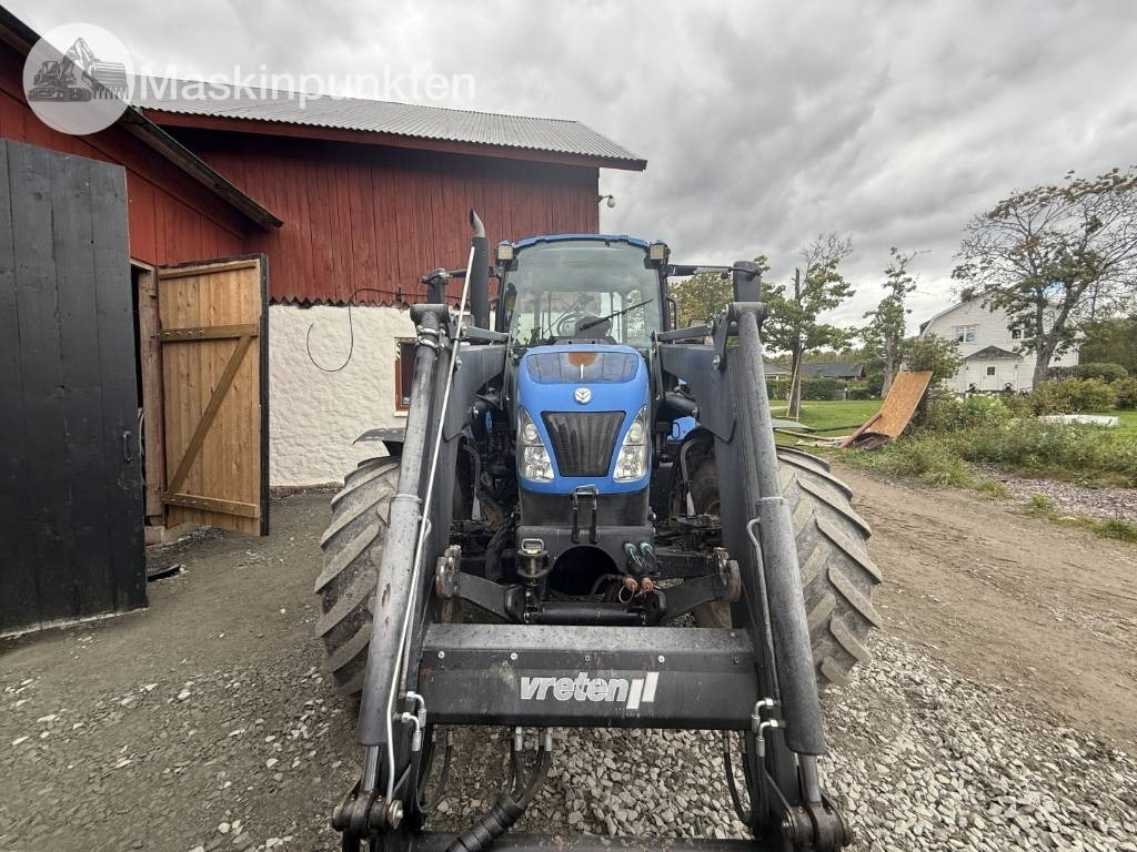 New Holland T 5.95 - Traktor: gambar 2 New Holland T 5.95 - Traktor: gambar 2
