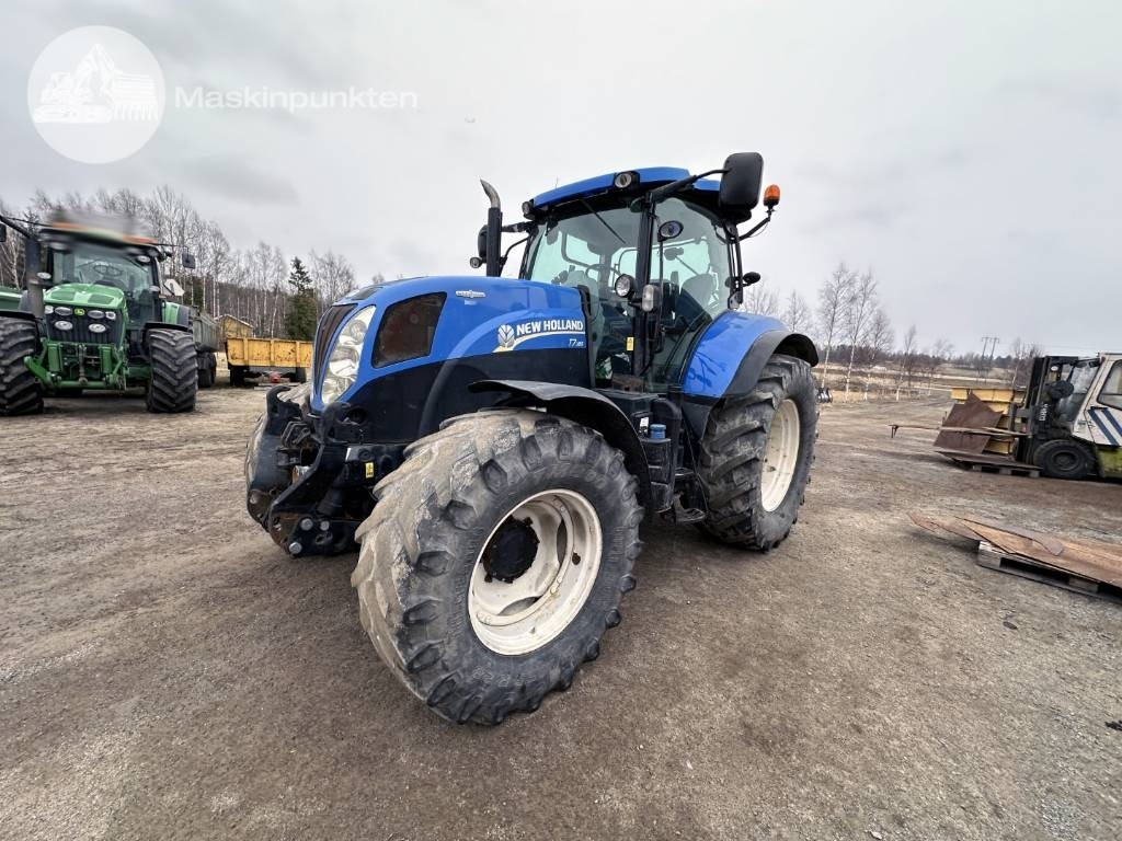 New Holland T 7.185 - Traktor: gambar 3 New Holland T 7.185 - Traktor: gambar 3
