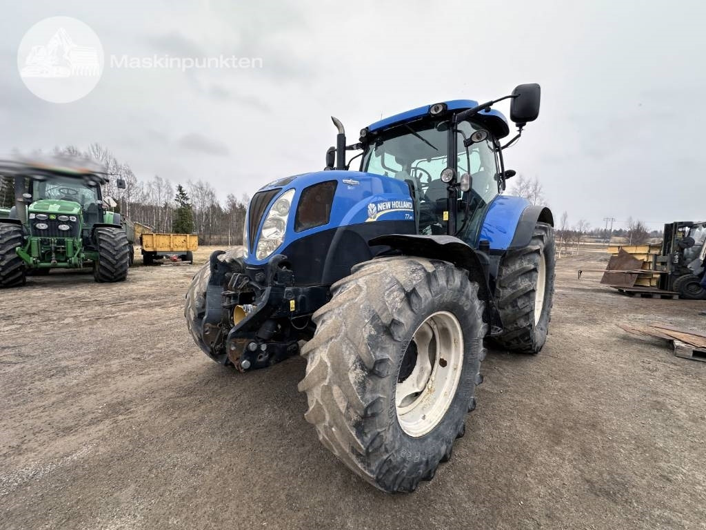 New Holland T 7.185 - Traktor: gambar 4 New Holland T 7.185 - Traktor: gambar 4