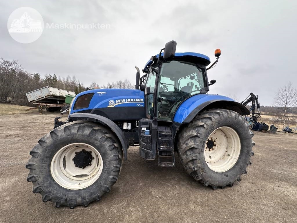 New Holland T 7.185 - Traktor: gambar 2 New Holland T 7.185 - Traktor: gambar 2