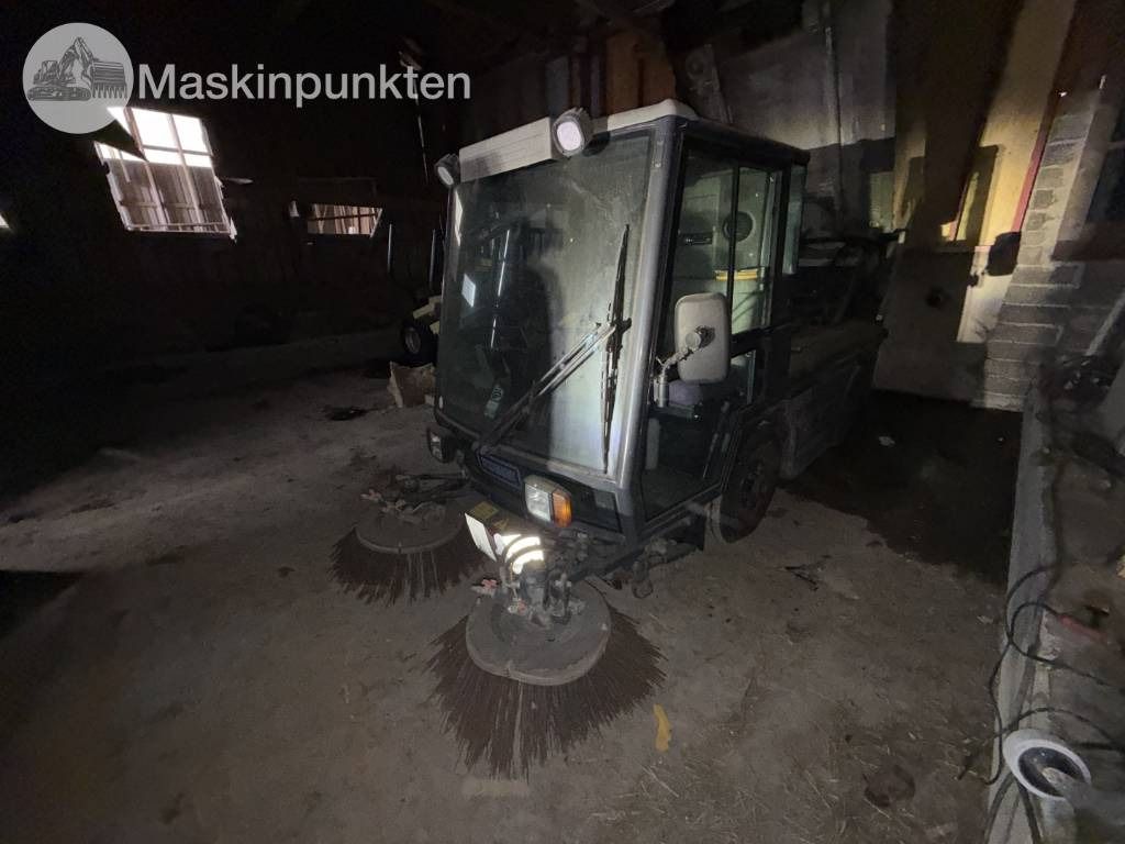 Schmidt Compact 200 - Peralatan lainnya: gambar 1 Schmidt Compact 200 - Peralatan lainnya: gambar 1