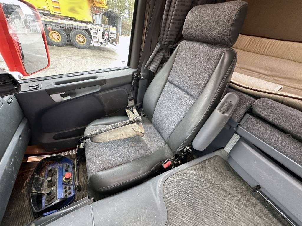 Truk pengaduk beton Scania P 230 LB: gambar 28