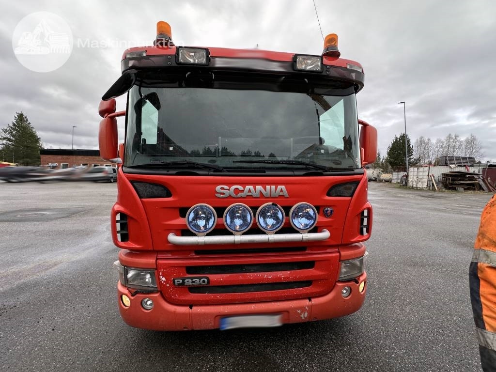 Scania P 230 LB - Truk pengaduk beton: gambar 4 Scania P 230 LB - Truk pengaduk beton: gambar 4