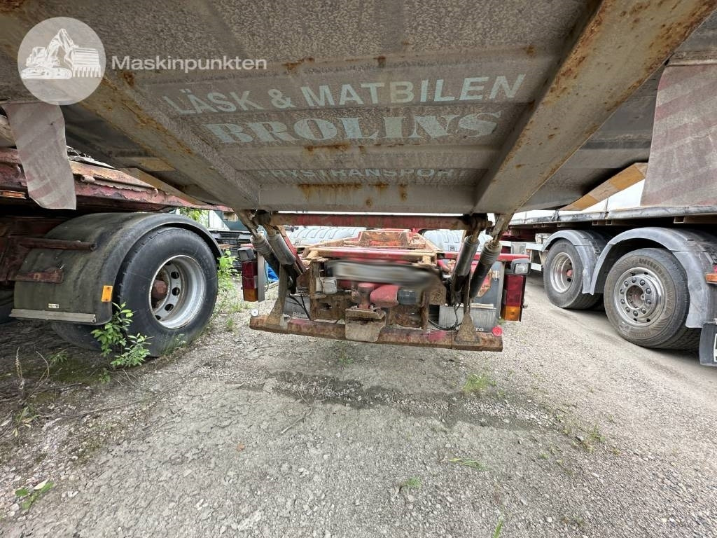 Scania R 124 LB - Pengangkut kontainer/ Container truck: gambar 5 Scania R 124 LB - Pengangkut kontainer/ Container truck: gambar 5