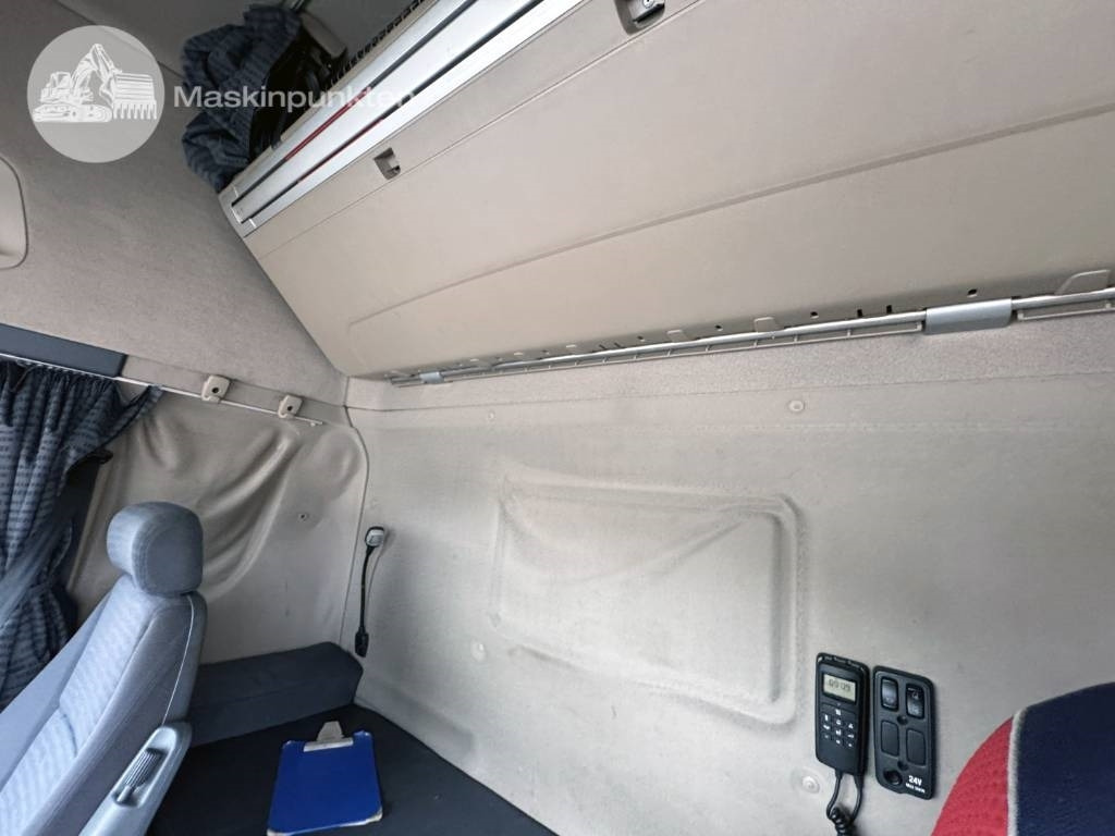 Truk box Scania R 420 LB: gambar 41