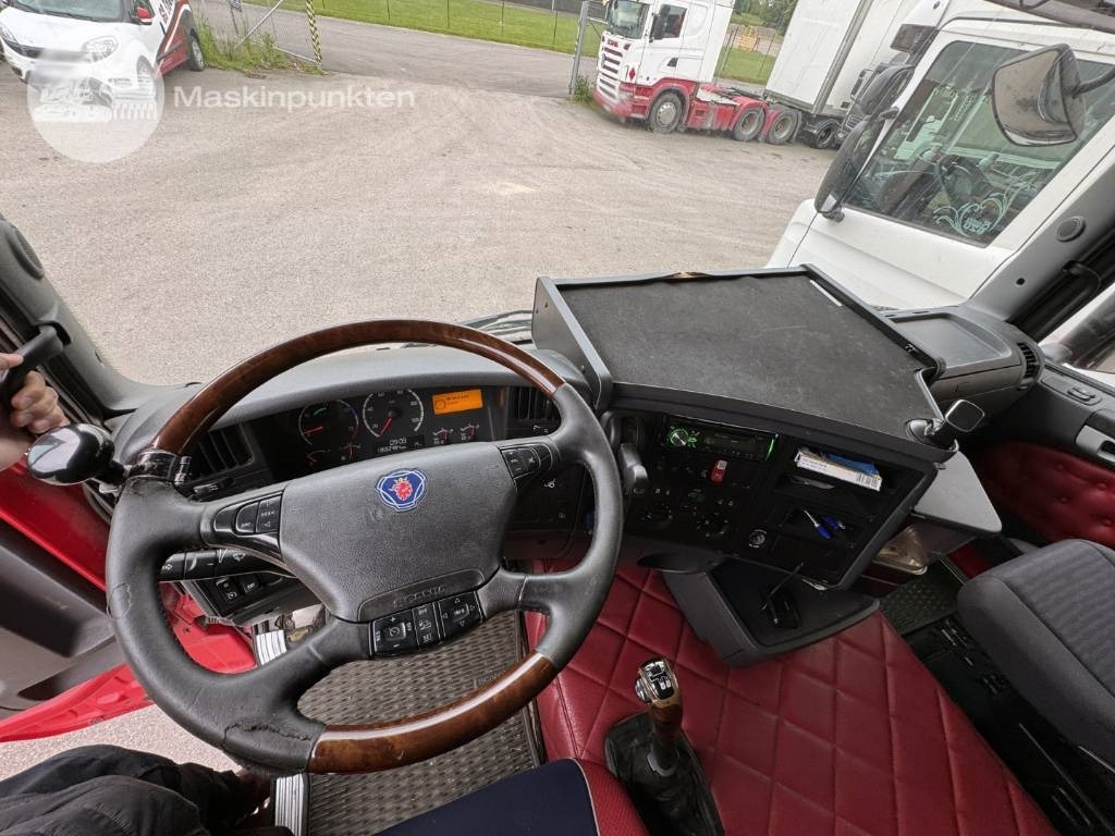 Truk box Scania R 420 LB: gambar 32