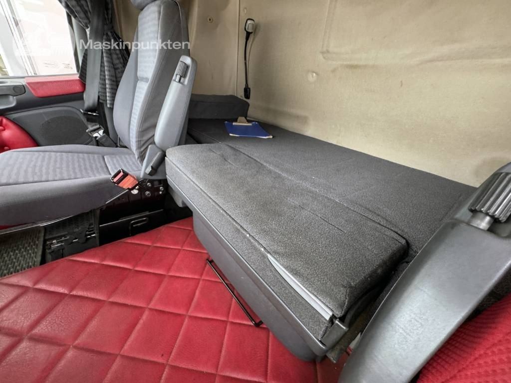 Truk box Scania R 420 LB: gambar 42