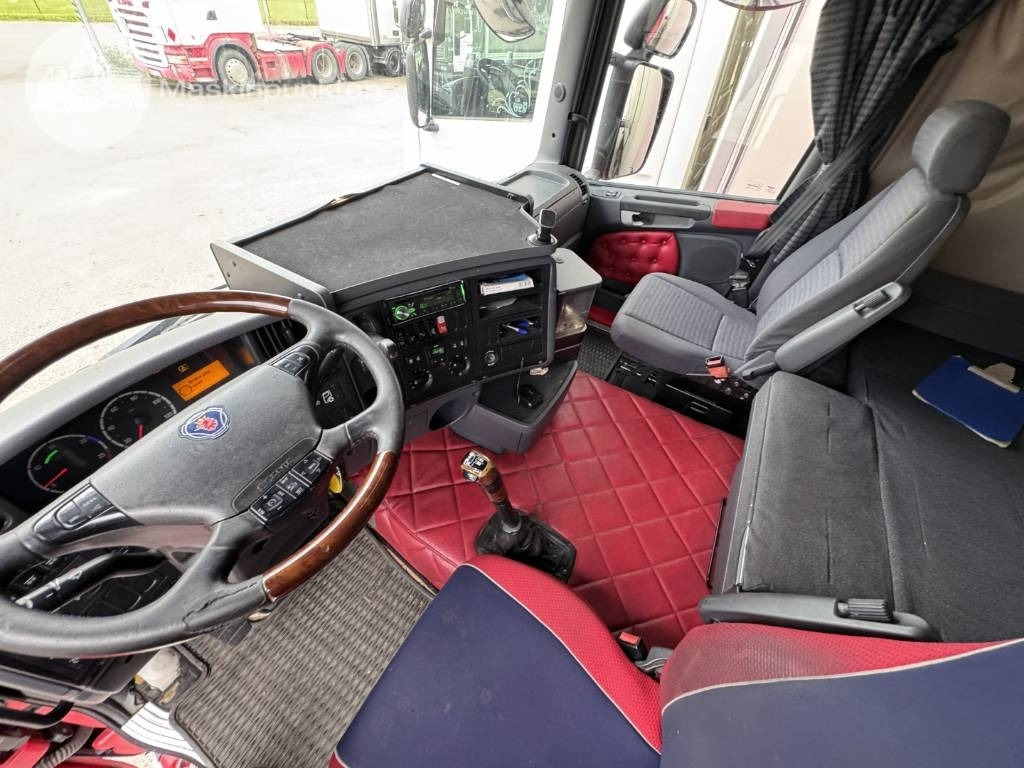 Truk box Scania R 420 LB: gambar 31