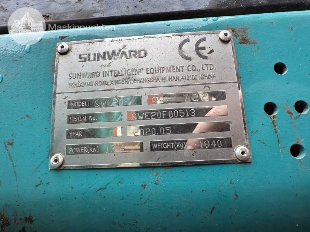 Ekskavator mini Sunward SWE 20 F med släp!: gambar 9