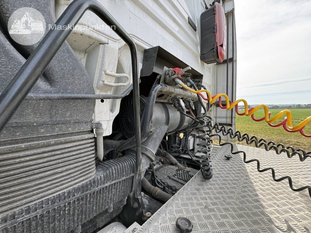 Tractor head MAN TGX 28.500: gambar 13