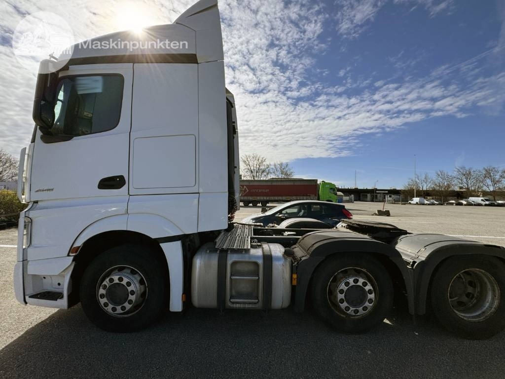 Mercedes-Benz Actros 2545 - Tractor head: gambar 4 Mercedes-Benz Actros 2545 - Tractor head: gambar 4