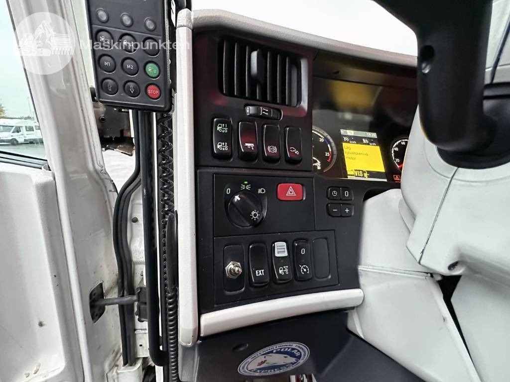 Tractor head Scania R 560 LA: gambar 27